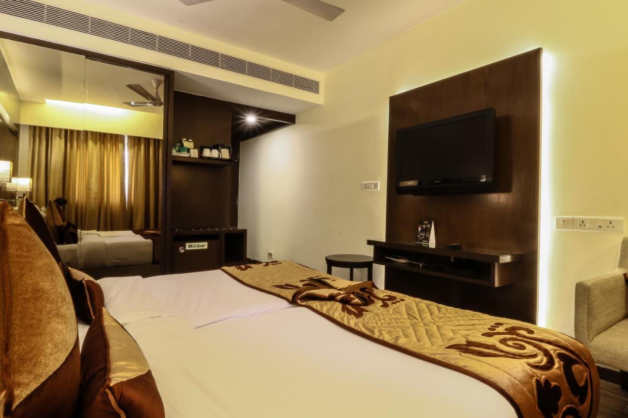 Salida Del Sol Hotell Panaji Exteriör bild