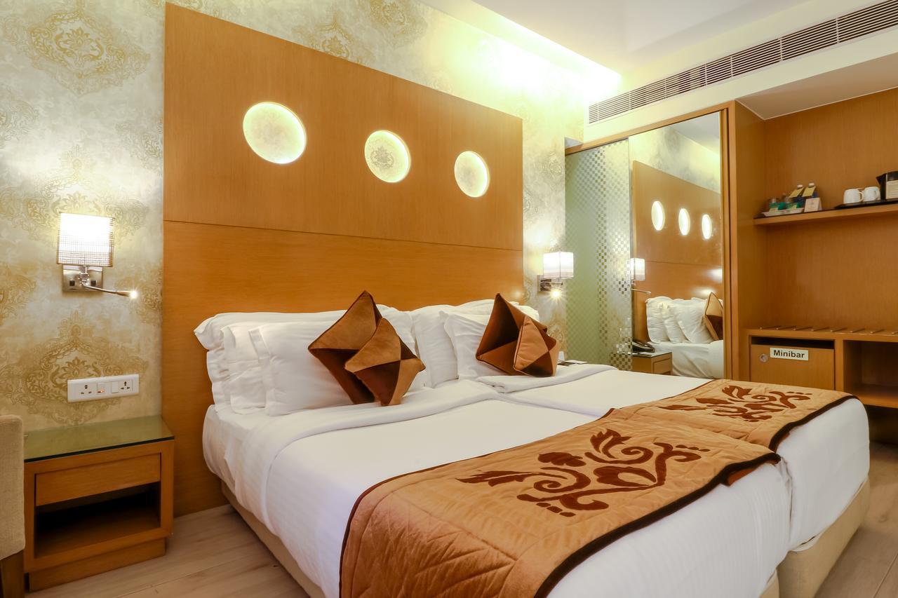 Salida Del Sol Hotell Panaji Exteriör bild